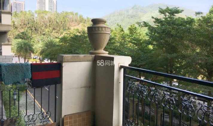 南山区西丽 佳兆业香瑞园(南区) 3室2厅2卫 124平米