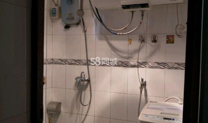 凯里市凯里 附中宿舍 3室2厅2卫 128平米