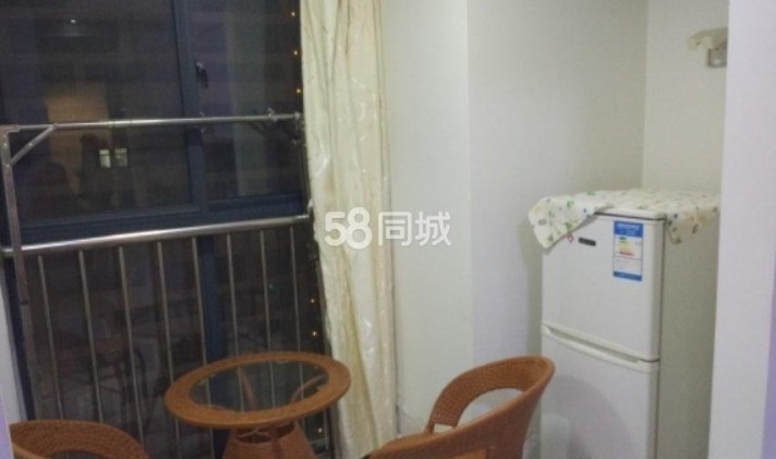 红旗红旗周边 宝龙钻石公寓 1室1厅1卫 41平米