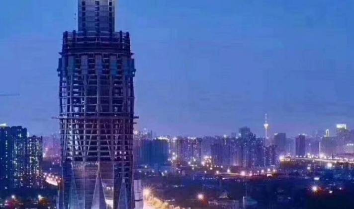 宝安区宝安中心 绿地468米高的地标建筑 50平米