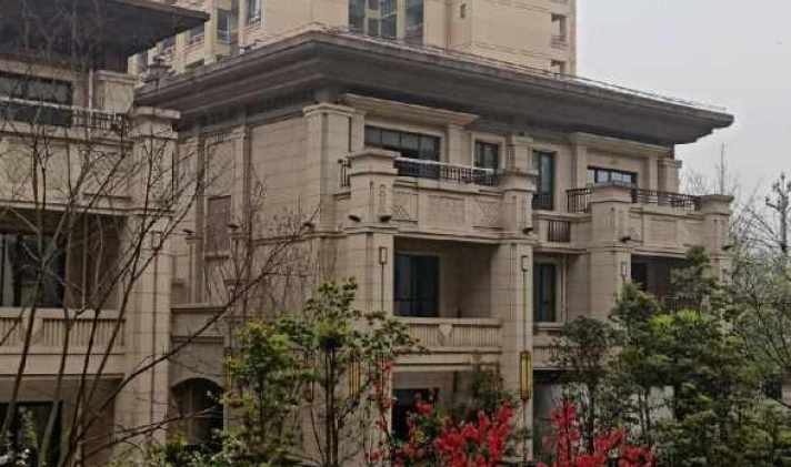 翠屏上江北 华彩城(翠微路) 2室2厅1卫 67平米