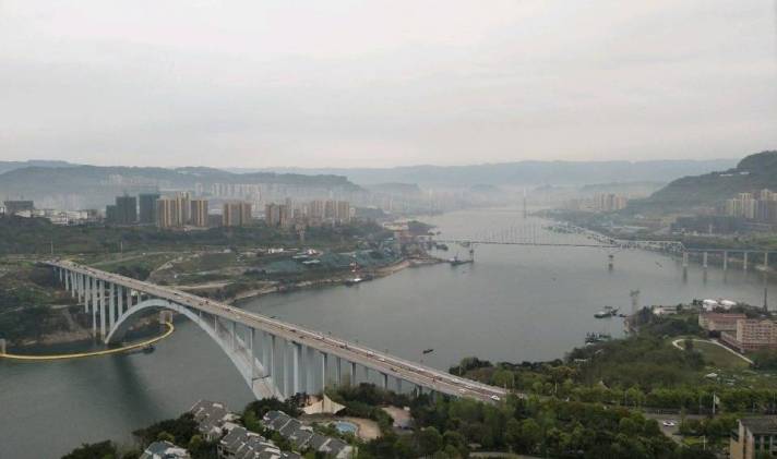 万州五桥 银河碧水蓝天2期 3室2厅1卫 82平米