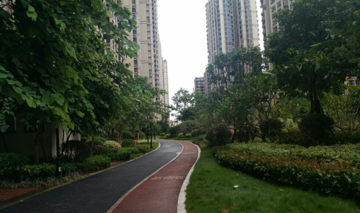 邕宁区五象龙岗 中国铁建江湾山语城 3室2厅2卫 89平米