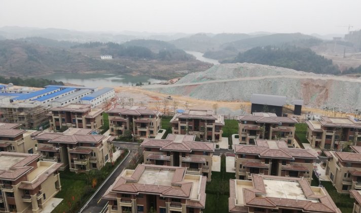 碧江区 碧桂园奥林湖山 4室2厅2卫 142平米