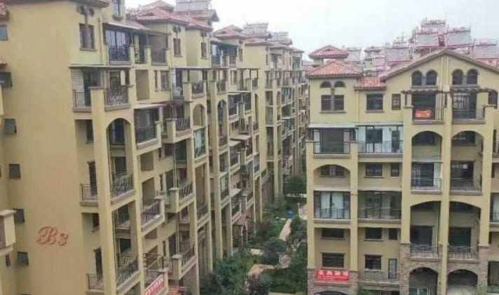 楚雄市 香颂美地 4室2厅2卫 150平米