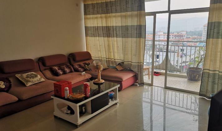 景洪市 花伴里小区 3室2厅1卫 105平米