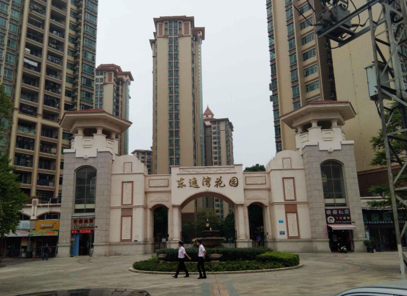东莞大朗 东逸湾花园 3室2厅2卫 95平米